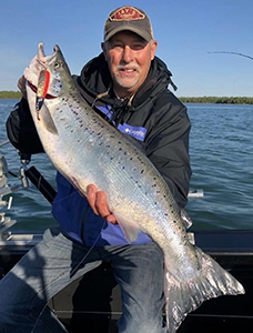 Targeting Great Lakes Salmon on SpinFish - Yakima Bait